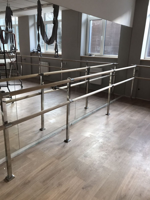 Станок балетный двухрядный нержавеющий пол-стена